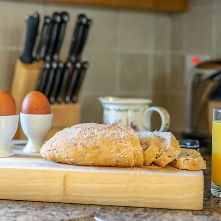 Hébergement de vacances 2 Bed In Huby Oc-M43419