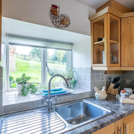 2 Bed In Huby Oc-M43419 Hébergement de vacances