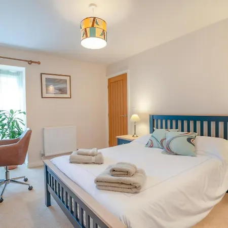 別荘 2 Bed In Huby Oc-m43419 *